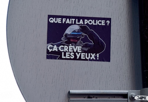 Paris 2022 streetart sticker (3)
