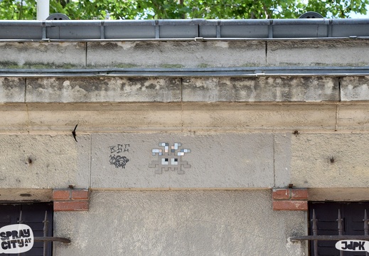 Paris 2022 streetart tile (23)