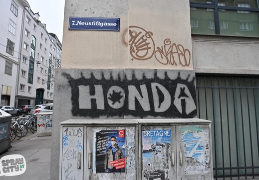 wien street 322 29 1070 Neustiftgasse