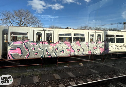 wien trains ubahn 12 4